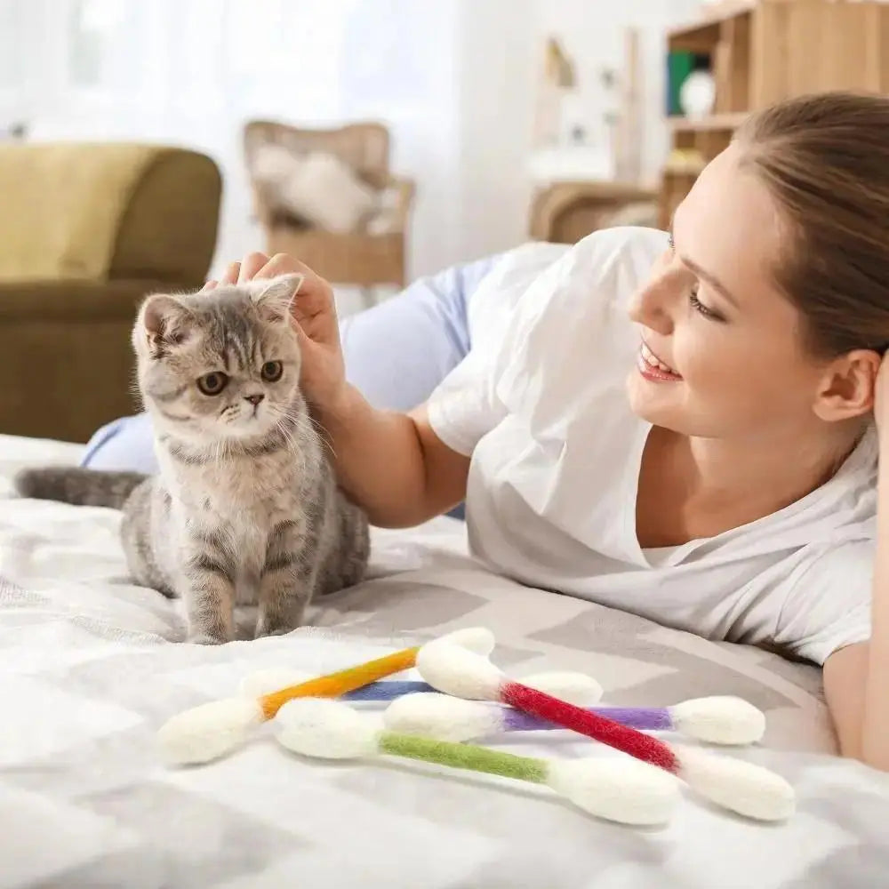 6-Pack Giant Q-Tip Cat Chew Toys - Soft Felt Interactive Teething and Anxiety Relief Accessories for Kittens, Promoting Dental Health and Indoor Leisure